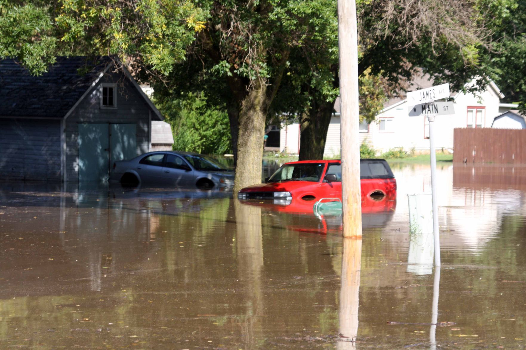 090618-reed-gallery-flood038
